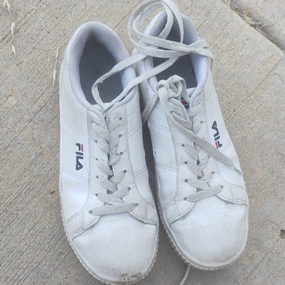 Plain white filas - Picture 2 of 3